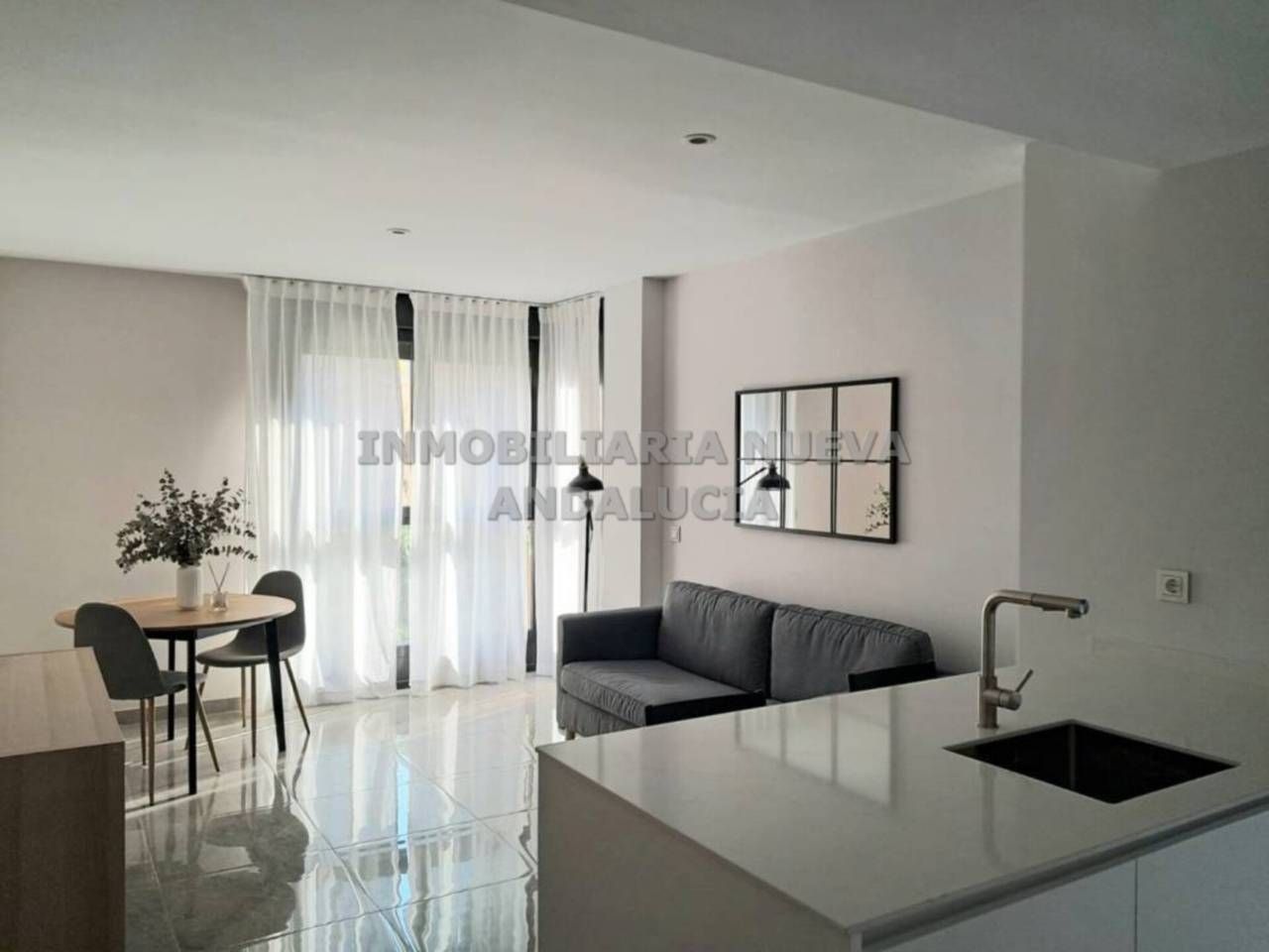 Sala d'estar de Pis de lloguer en  Almería Capital amb Aire condicionat, Traster i Moblat