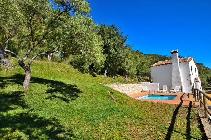 Jardín de Finca rústica en venta en Zahara con Aire acondicionado, Calefacción y Jardín privado