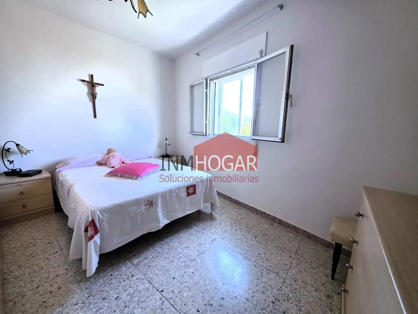 Habitación de Casa o chalet en venta en Navalosa con Calefacción, Terraza y Amueblado