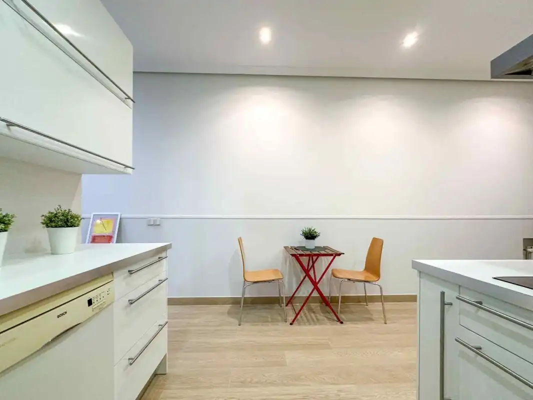 Cocina de Planta baja de alquiler en Madrid con Calefacción y Amueblado
