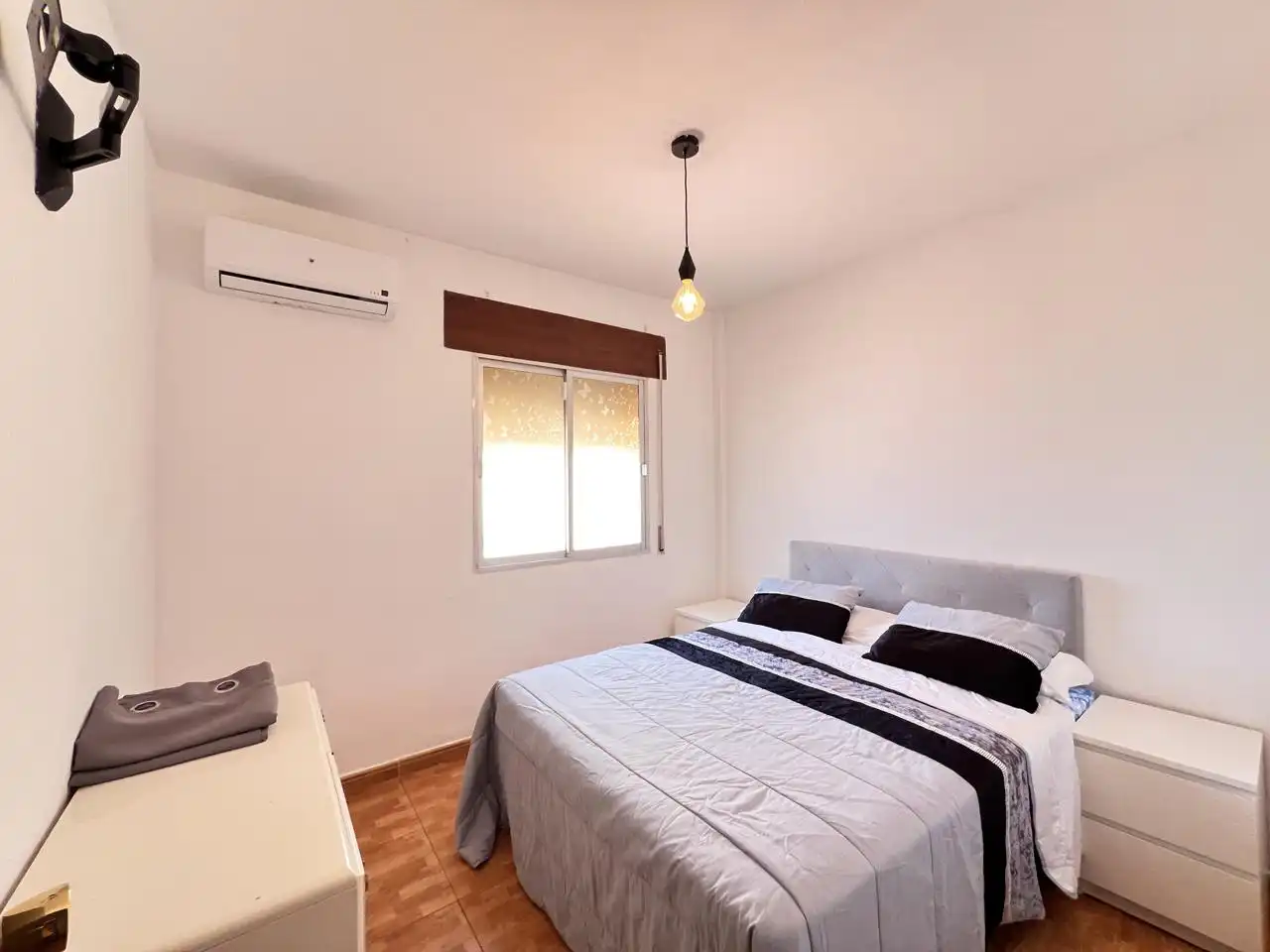 Habitación de Piso de alquiler en Málaga con Aire acondicionado y Amueblado