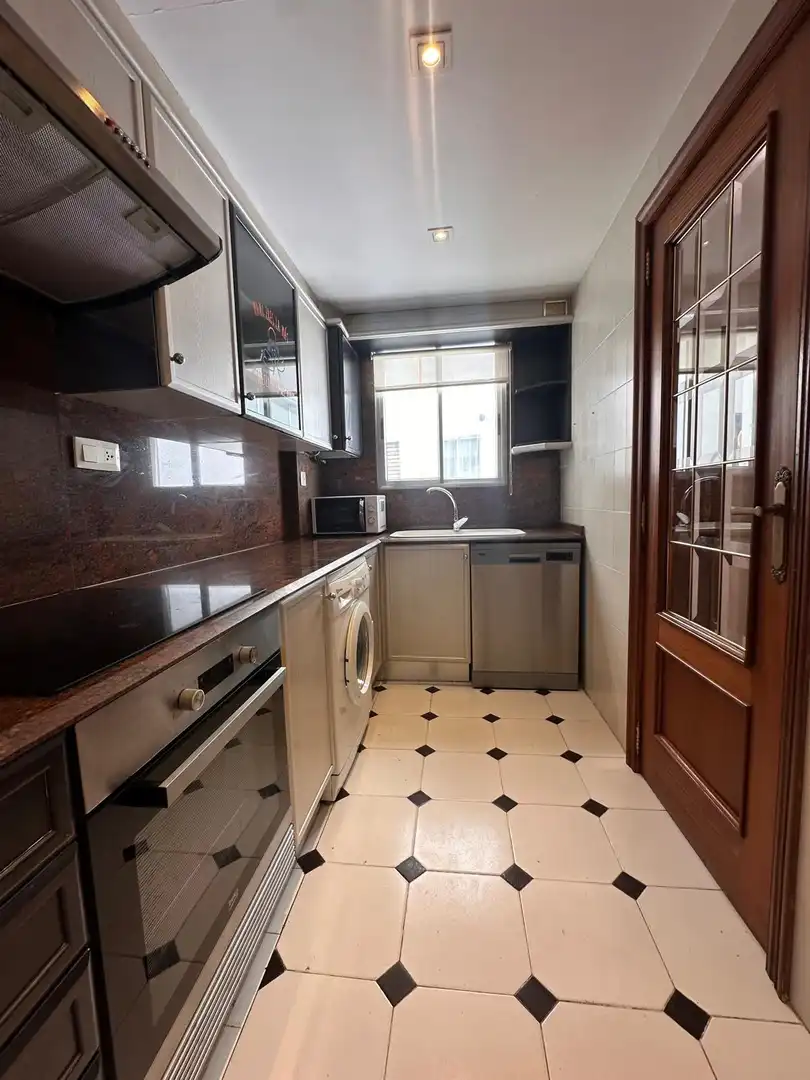 Wohnung zur Miete in Calle de Àngel Guimerà, Arrancapins