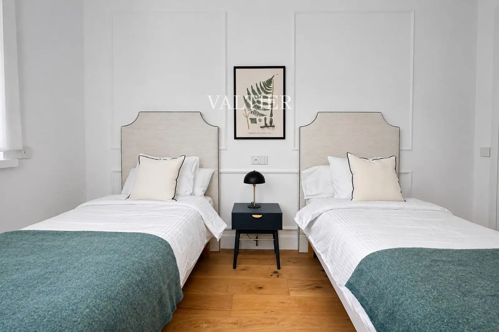 Bedroom of Flat for sale in Madrid  with Air Conditioner, Heating and Terrace