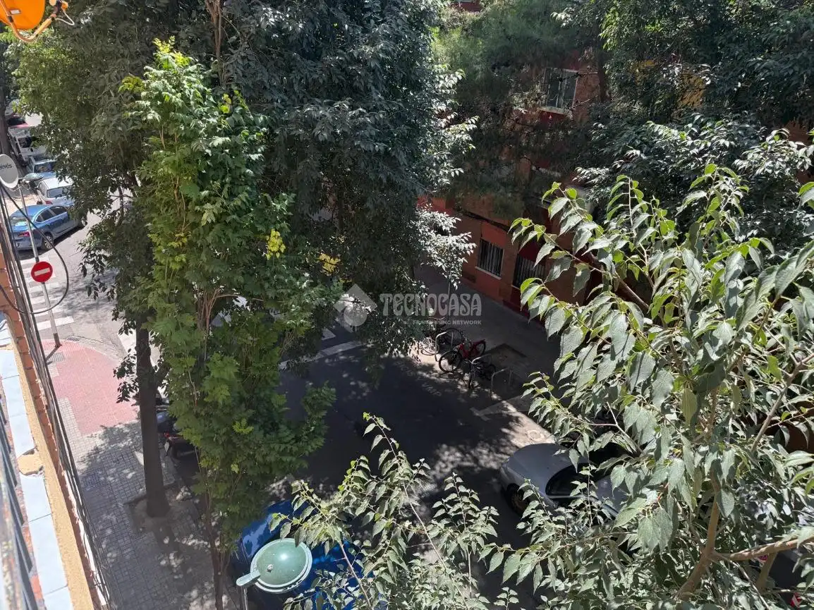 Piso en venta en Zaragoza con Calefacción y Balcón