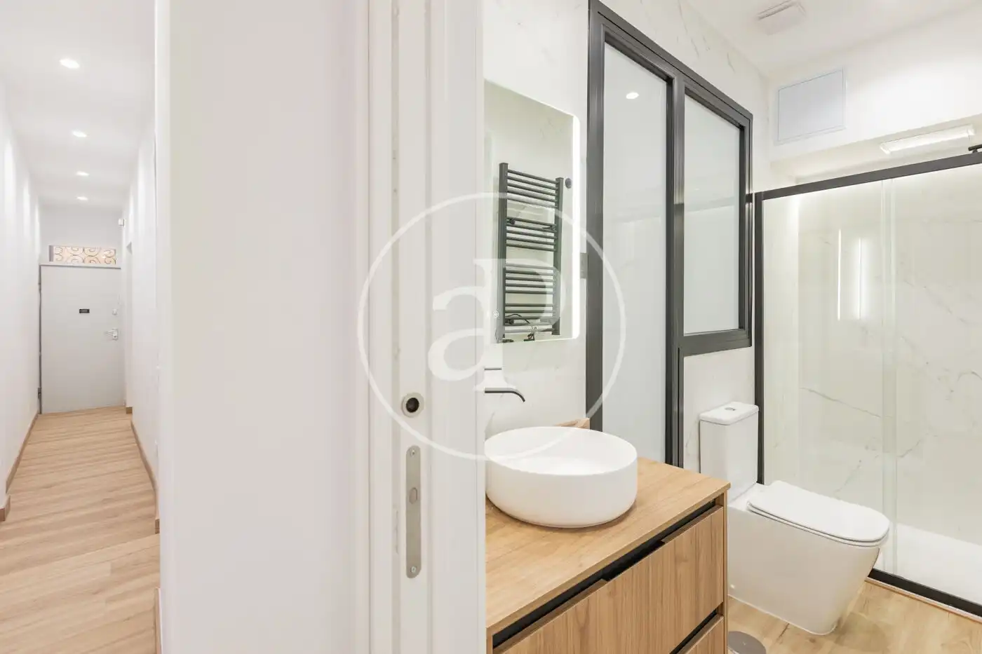 Baño de Piso en venta en Madrid con Calefacción y Balcón