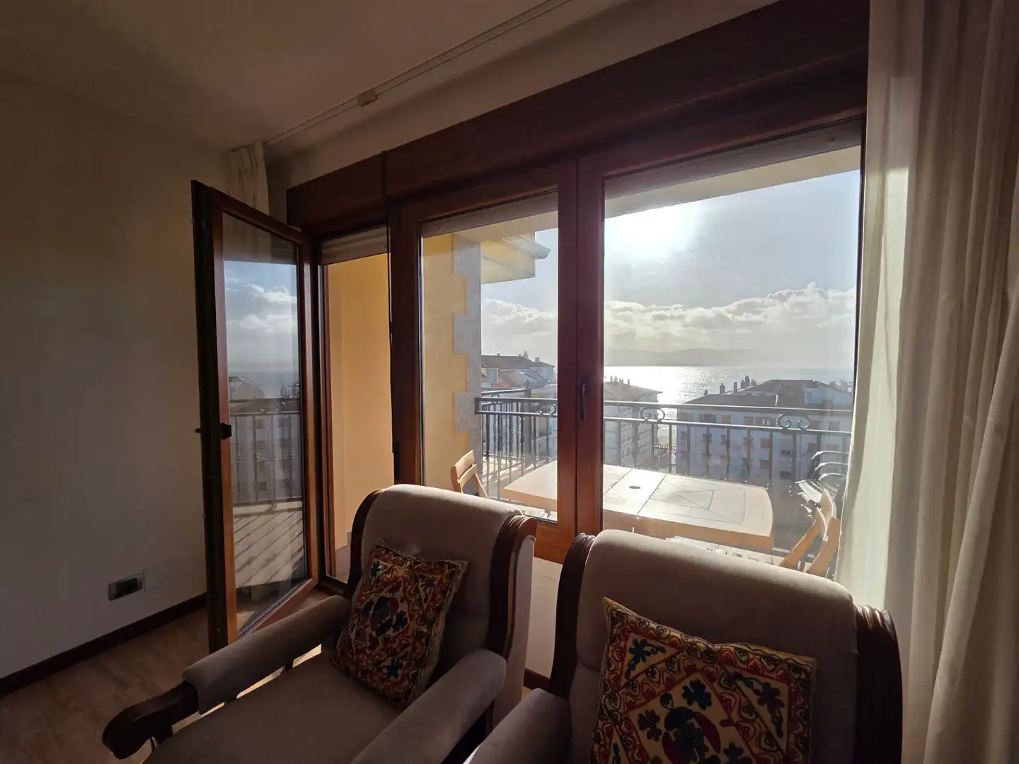 Schlafzimmer von Wohnungen zur Miete in Sanxenxo mit Terrasse, Möbliert und Ofen