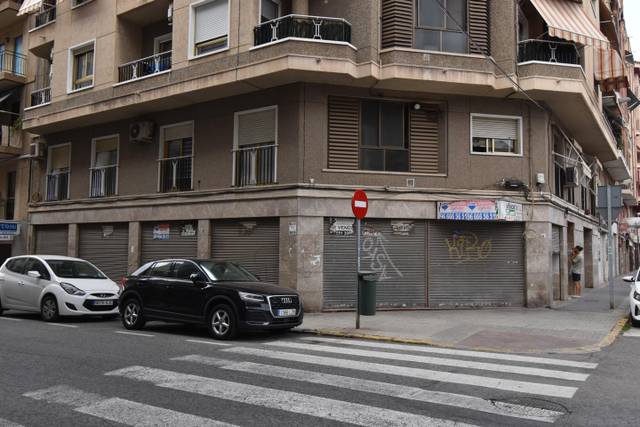 Local comercial en Venta en Carrer Josep Bernad Amorós en Carrús Oeste