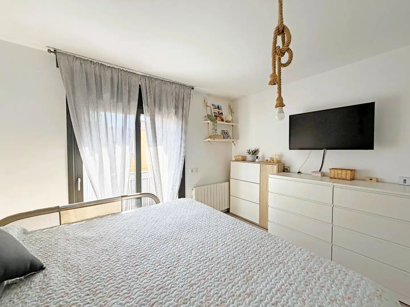 Dormitori de Casa adosada en venda en Sabadell amb Aire condicionat, Calefacció i Terrassa