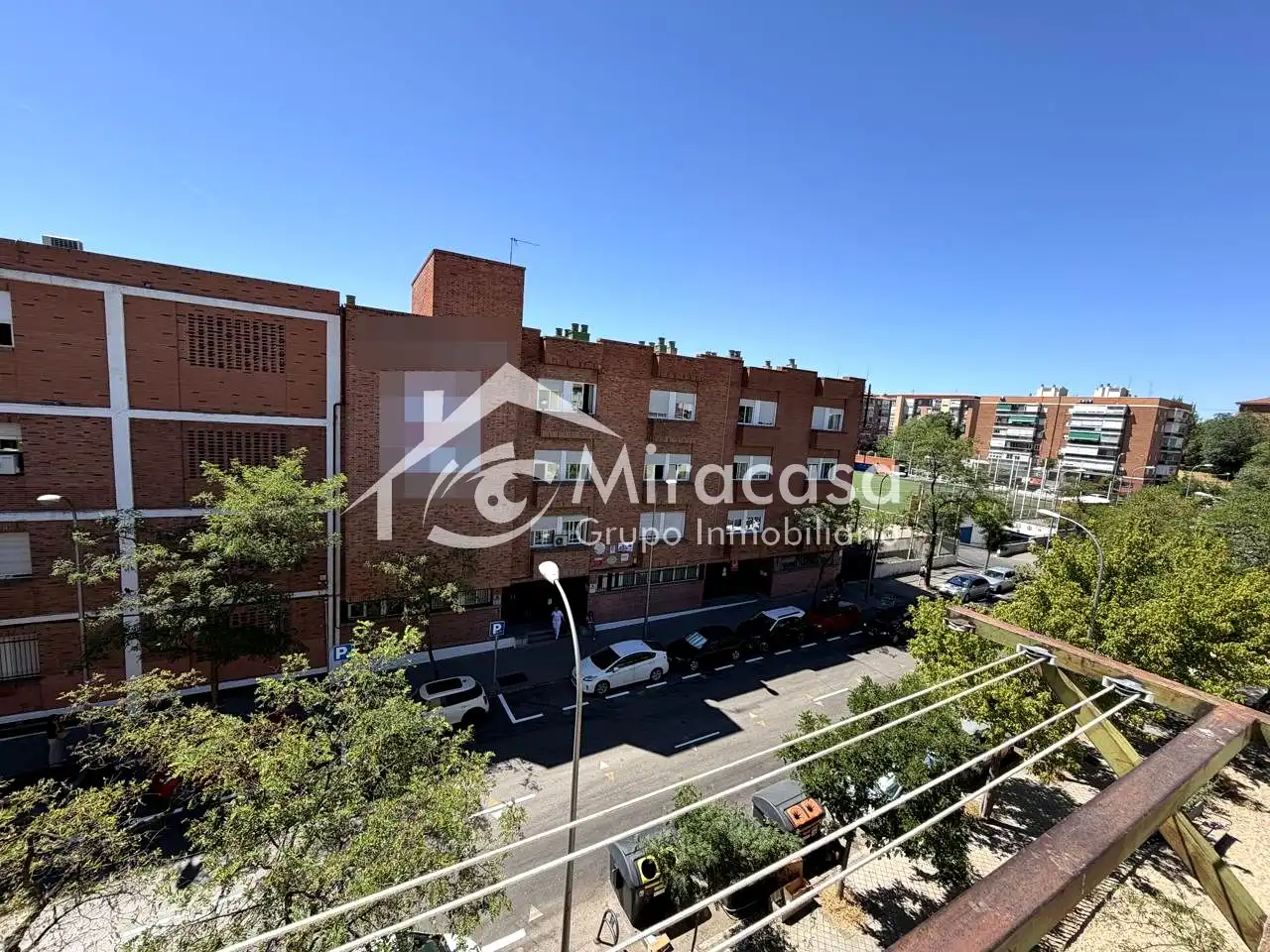 Vista exterior de Pis en venda en Madrid amb Calefacció, Terrassa i Internet