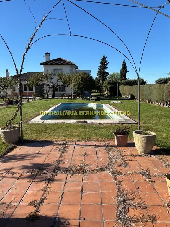 Piscina de Casa o chalet en venta en Pelabravo con Calefacción, Jardín privado y Terraza