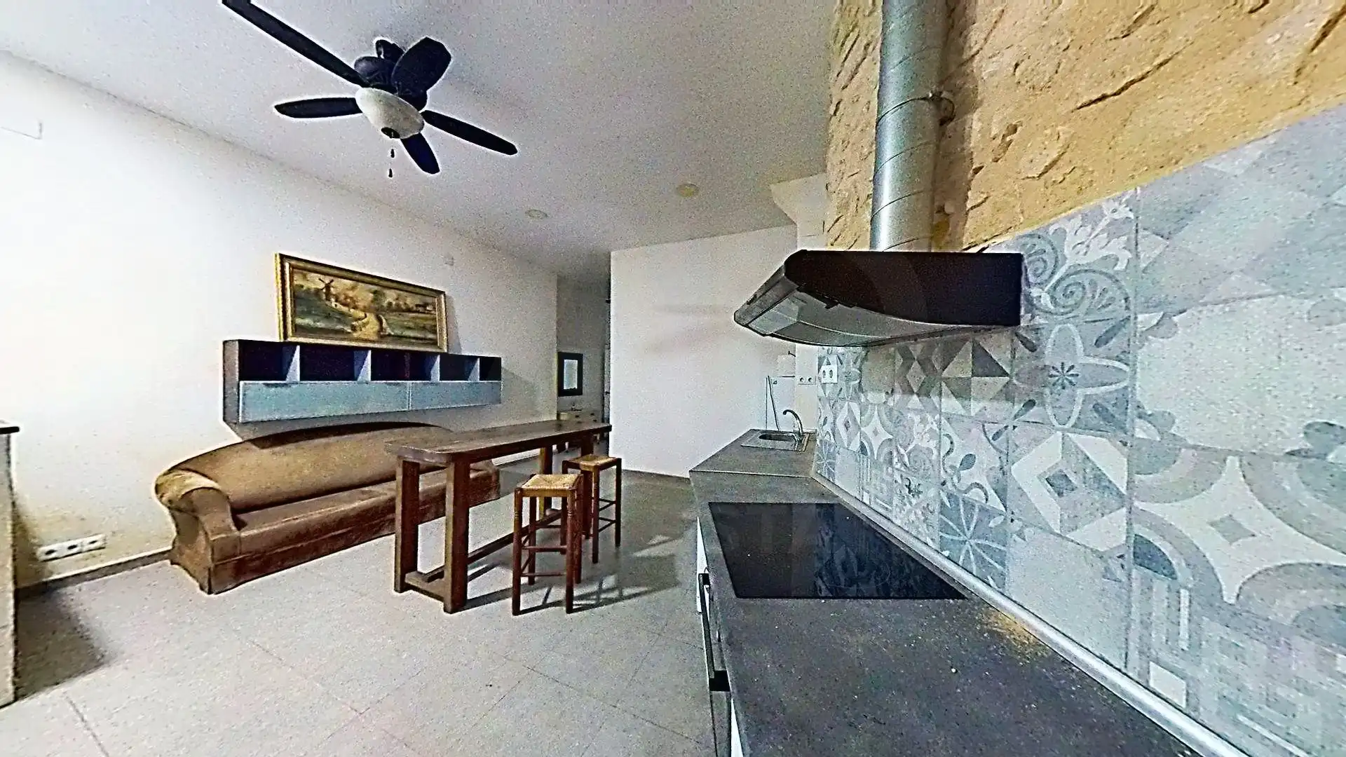 Cocina de Local en venta en Pla - Carolinas
