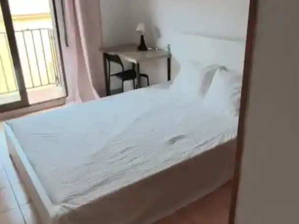 Bedroom of Flat for share in Barris Marítims