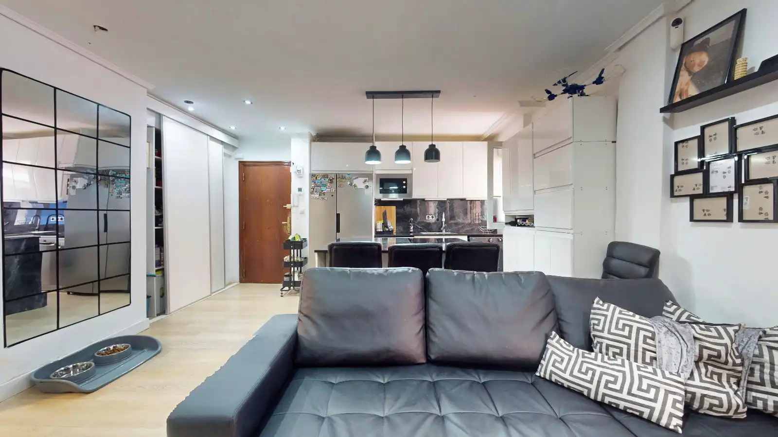 Sala de estar de Piso en venta en Bilbao  con Calefacción, Parquet y Amueblado