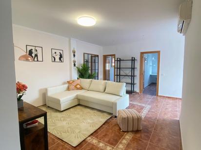 Living room of Apartment to rent in  Valencia Capital  with Air Conditioner