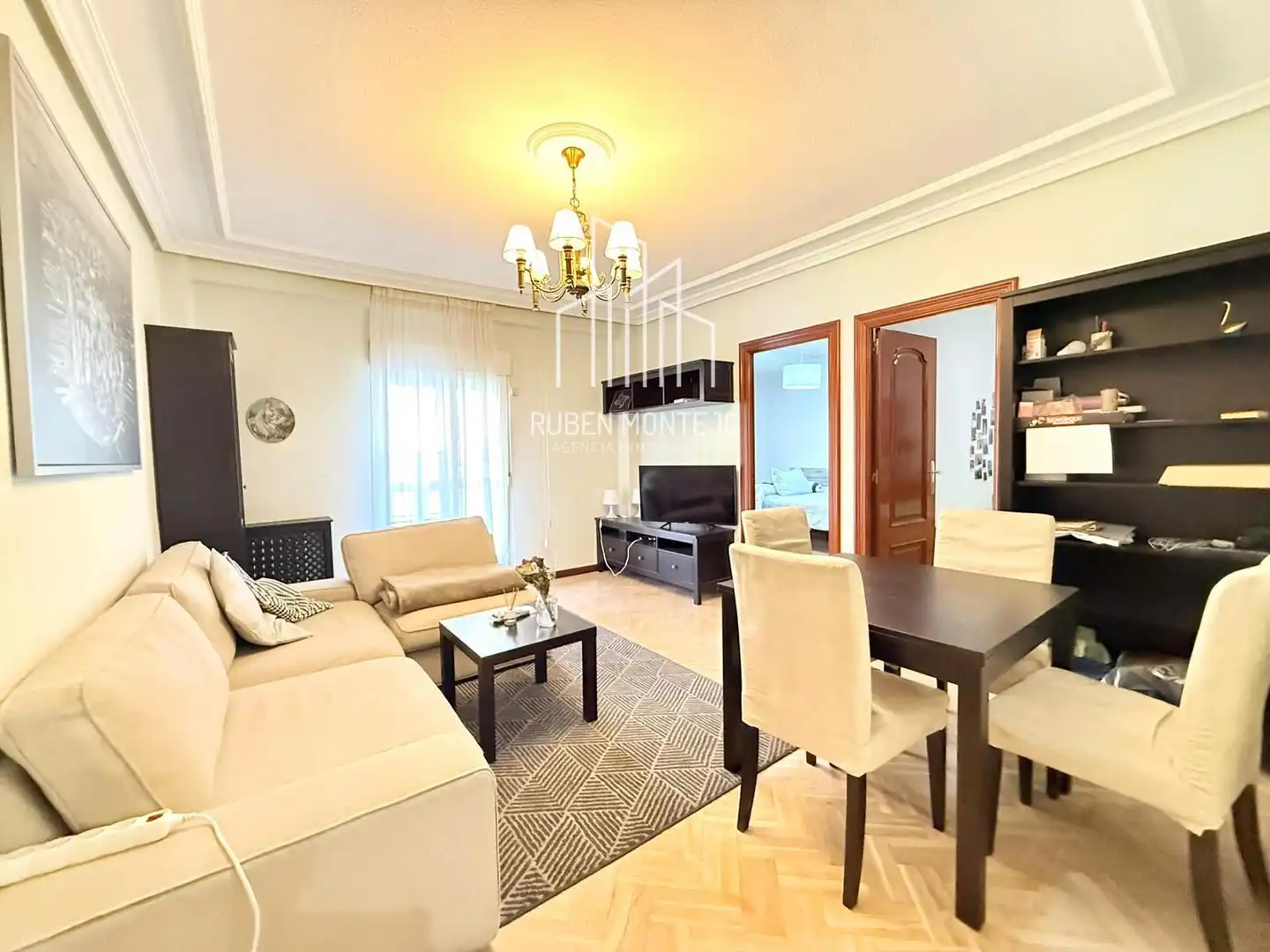 Living room of Flat for rent in Salamanca  with Heating, Terrace and Furnished