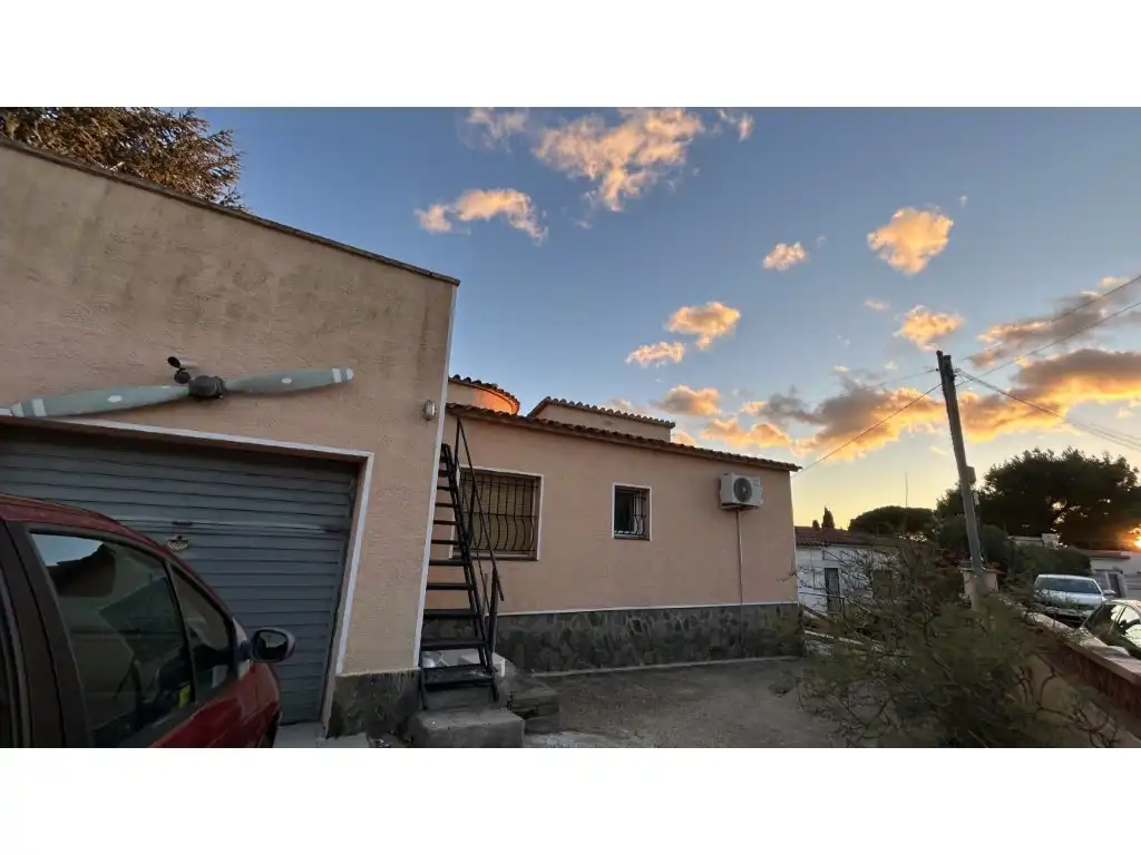 Vista exterior de Casa o xalet en venda en Roses