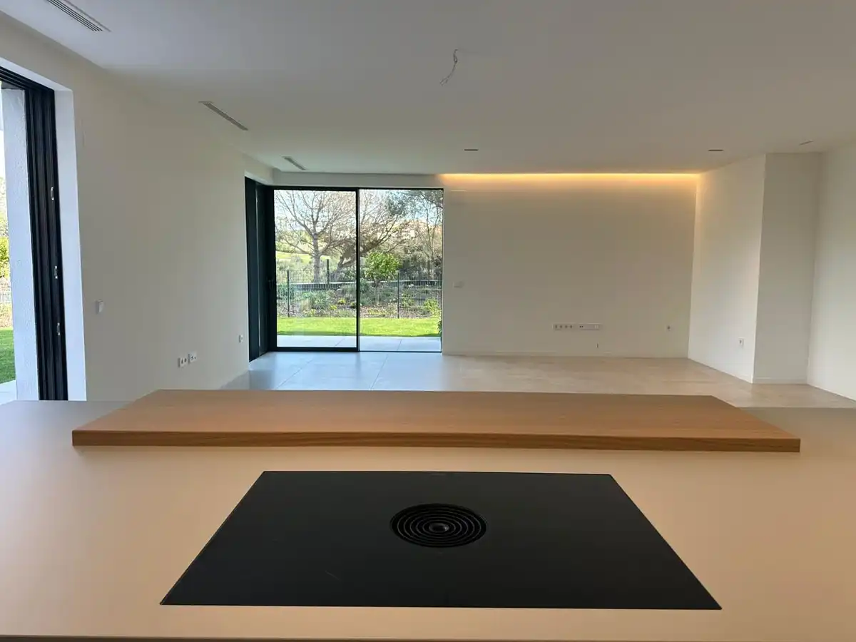 Sala d'estar de Planta baixa en venda en Sotogrande amb Aire condicionat, Forn i Rentadora
