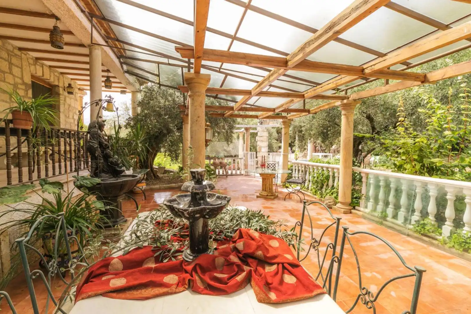 Terrassa de Finca rústica en venda en Jaén amb Aire condicionat, Calefacció i Jardí privat