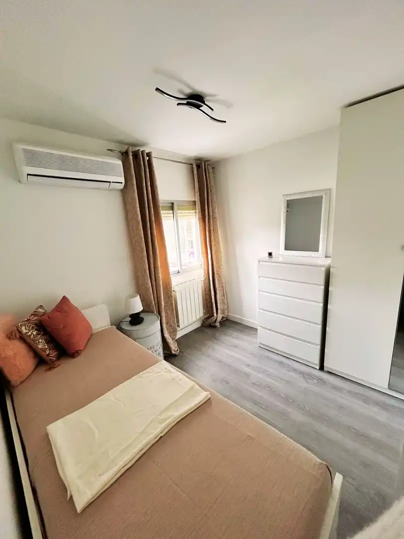 Schlafzimmer von Wohnung zum Verkauf in Alcobendas mit Klimaanlage, Heizung und Terrasse