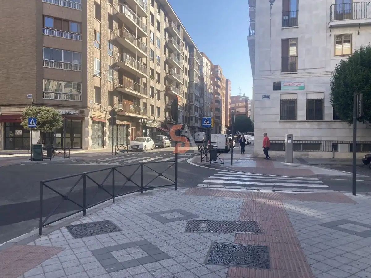 Exterior view of Flat for rent in Valladolid  with Heating and Furnished