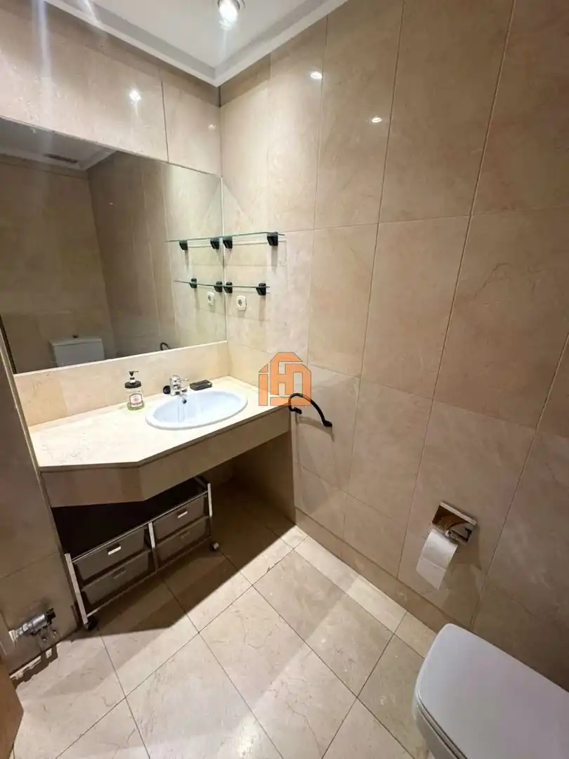 Baño de Piso de alquiler en León Capital  con Calefacción, Parquet y Terraza