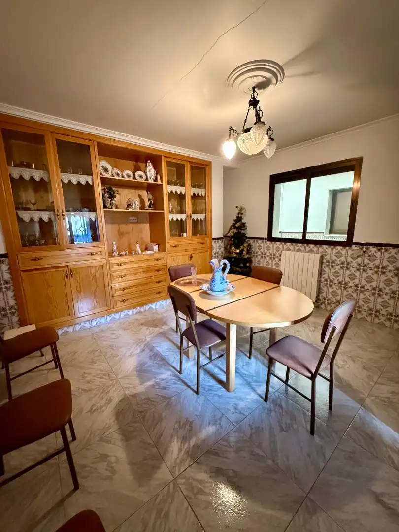 Comedor de Casa adosada en venta en Picassent con Calefacción, Terraza y Amueblado