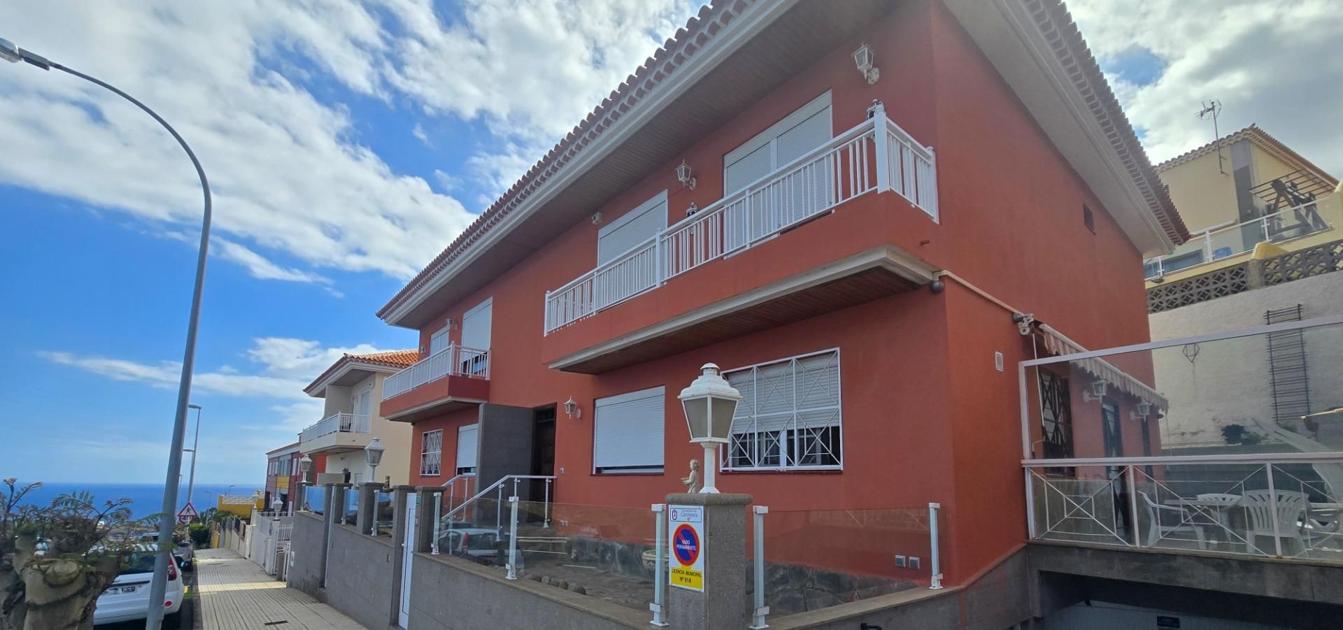 House or chalet for sale in Calle VIA DE CABILDO DE TF, Barranco Hondo, Candelaria