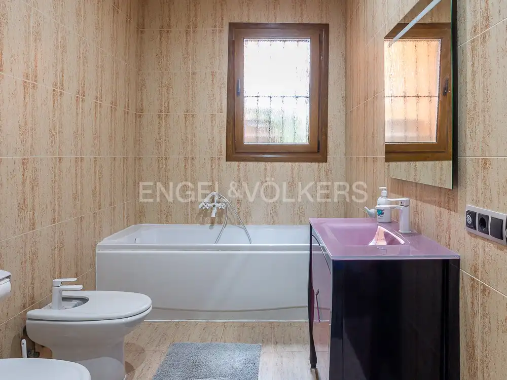 Bathroom of Houses for sale in Dénia  with Air Conditioner, Heating and Private garden