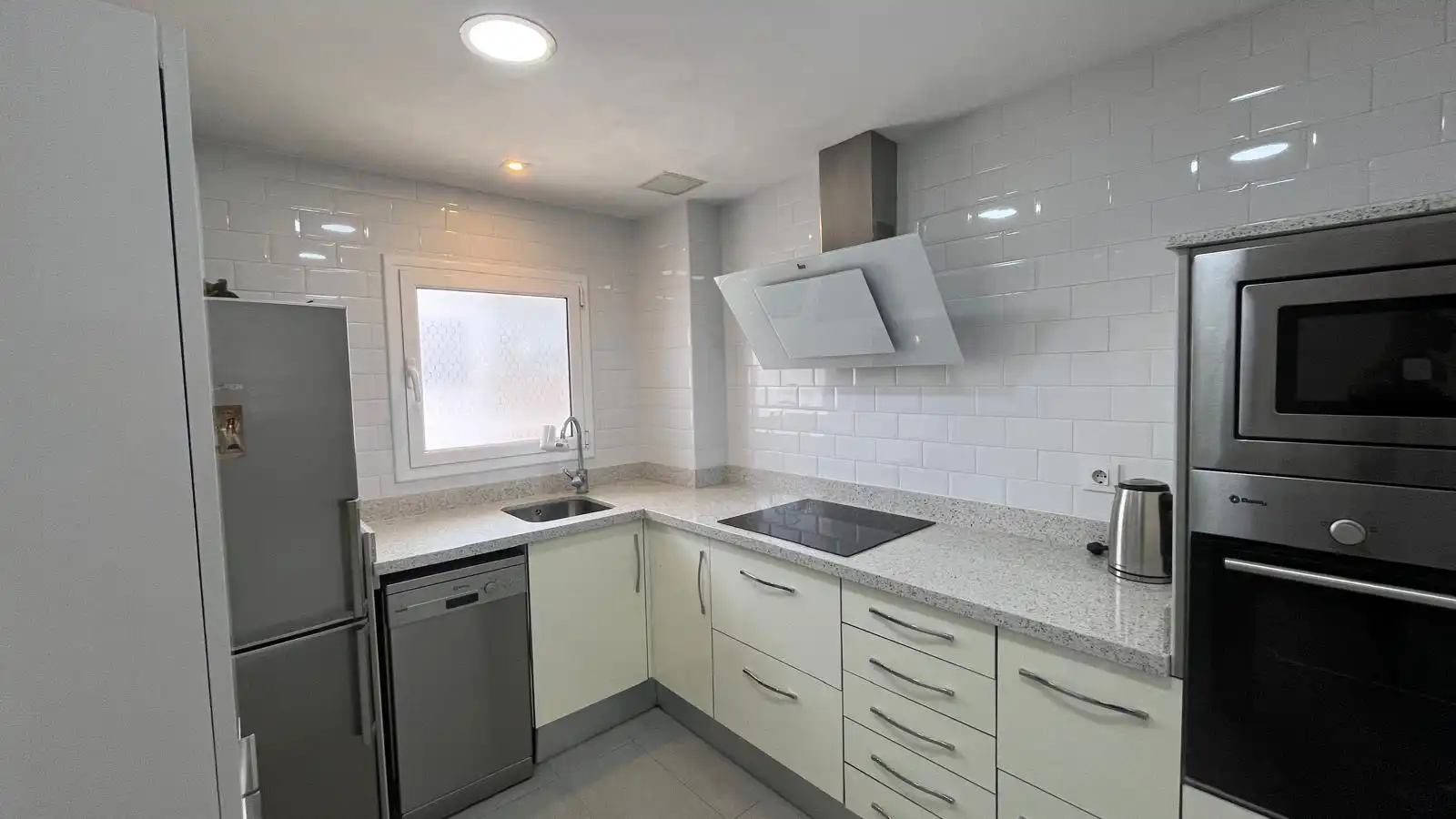 Kitchen of Flat for sale in Sant Pere de Ribes  with Parquet flooring, Terrace and Oven