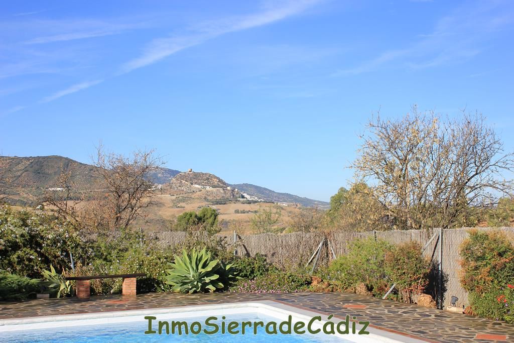 Garden of Country house for sale in El Gastor  with Air Conditioner, Heating and Private garden
