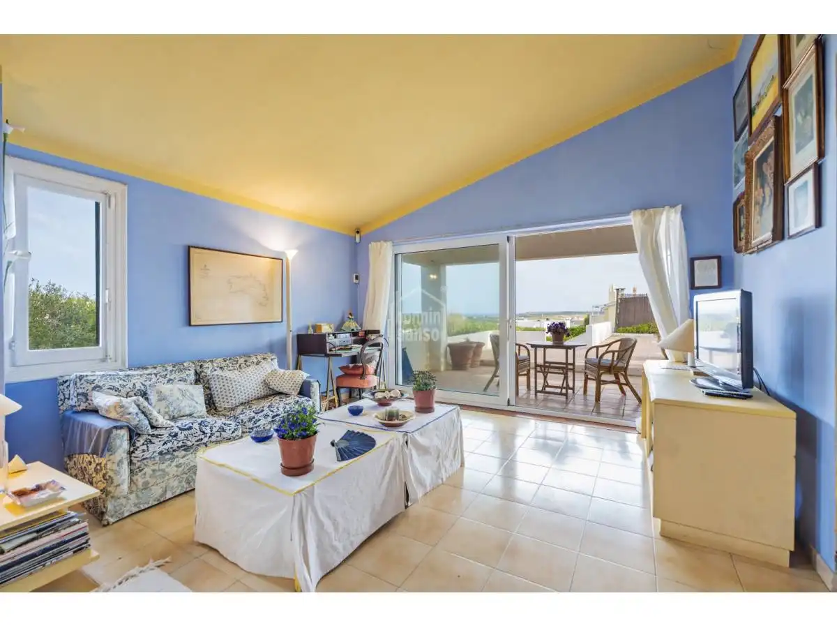 Sala d'estar de Casa o xalet en venda en Maó - Mahón amb Jardí privat, Terrassa i Piscina