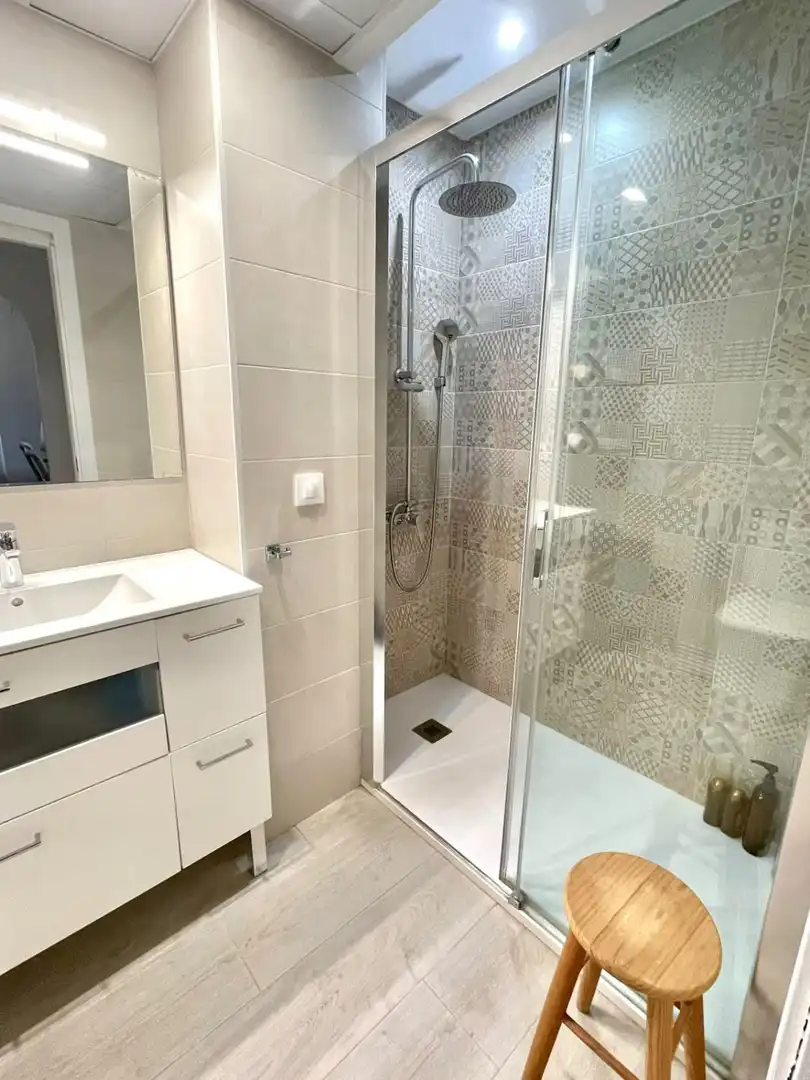 Baño de Piso de alquiler en Los Molinos