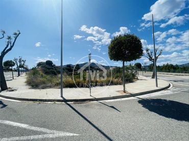 Residential land for sale in Carrer Garbí