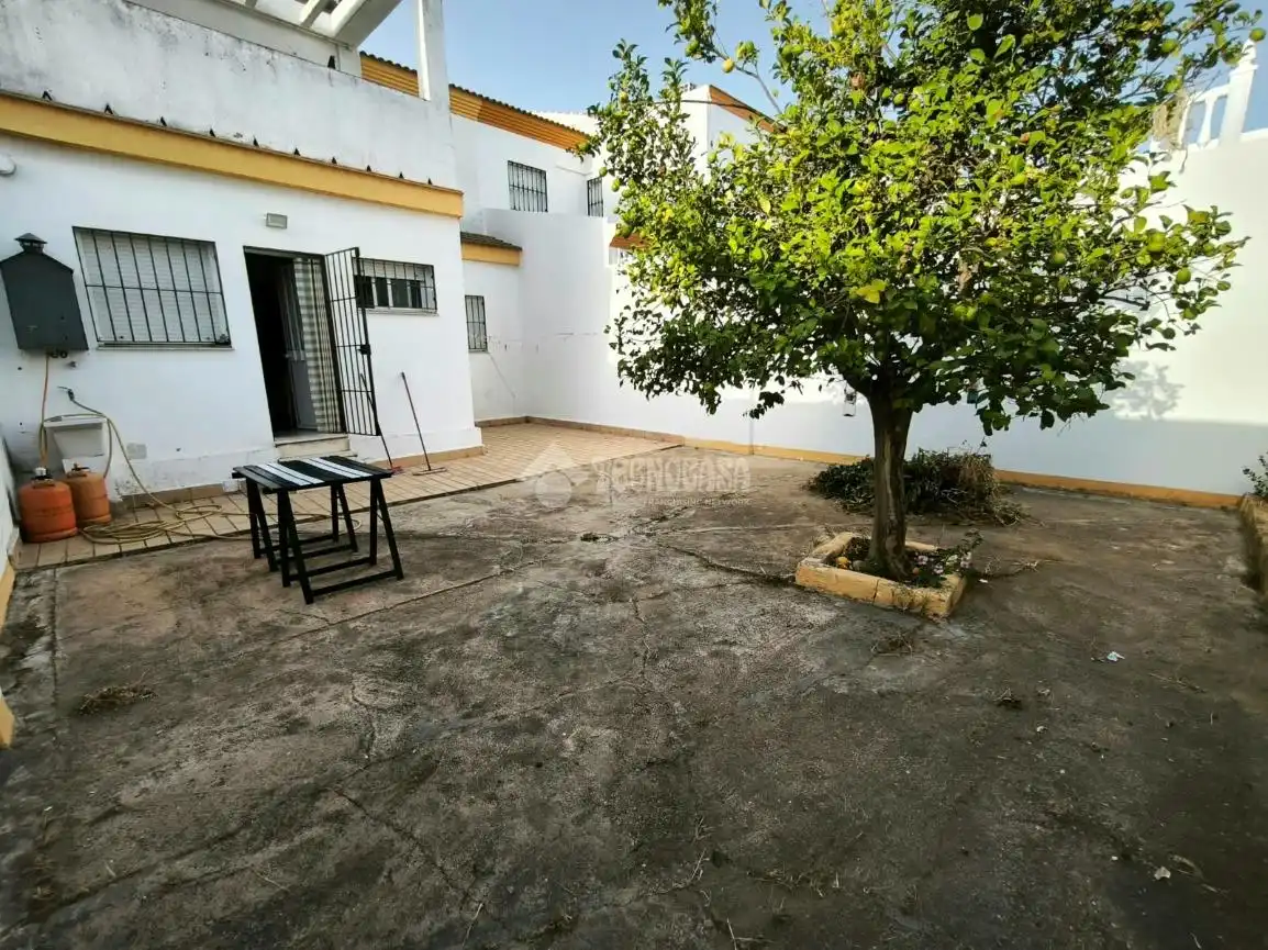 Garden of Detached homes for rent in Trigueros  with Balcony