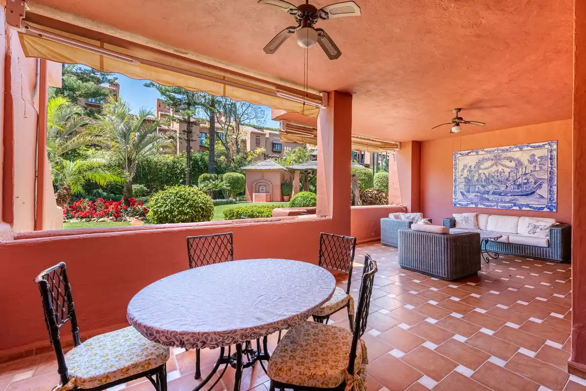 Terraza de Piso en venta en Marbella con Aire acondicionado y Trastero