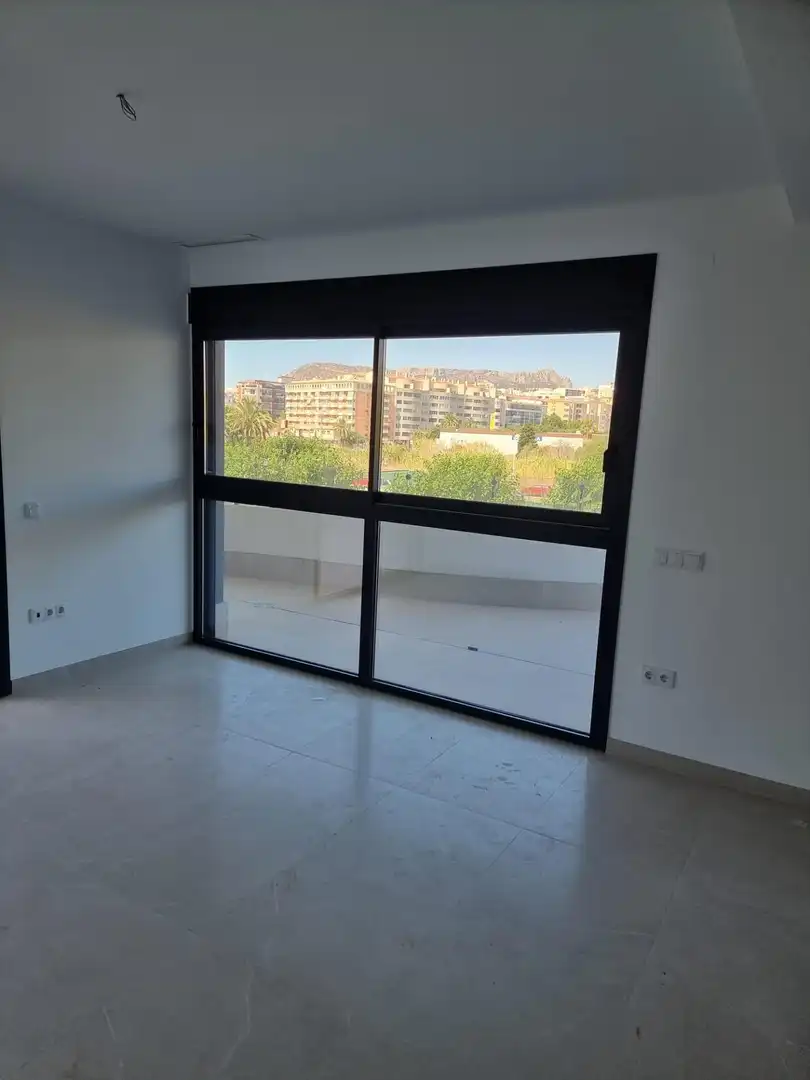 Apartamento con piscina en venta en Marisol Park - Ortembach - Los Almendros, imagen 9