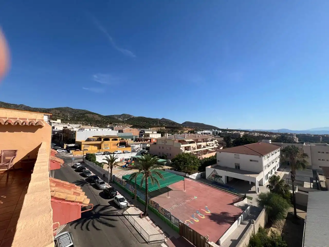 Vista exterior de Ático de alquiler en Benalmádena con Aire acondicionado, Terraza y Trastero