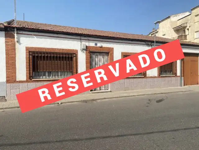 House with garden for sale in Sonseca
