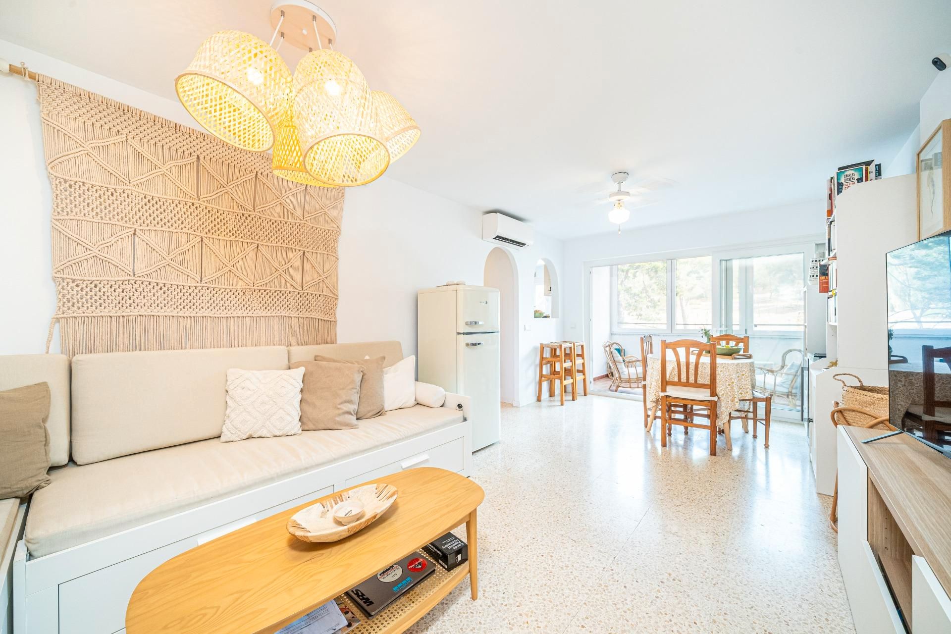 Living room of Flat for sale in  Palma de Mallorca  with Heating, Terrace and Furnished