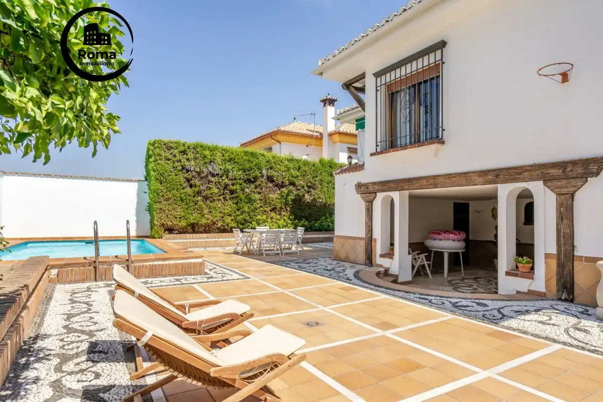 Terrassa de Casa o xalet en venda en La Zubia amb Aire condicionat, Calefacció i Piscina