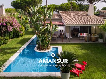 Xalet amb piscina en venda a Urbanización Marina del Rompido