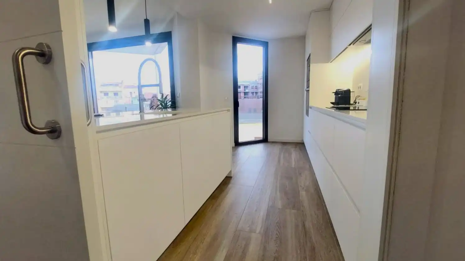 Cuina de Pis en venda en Vic amb Aire condicionat, Calefacció i Terrassa