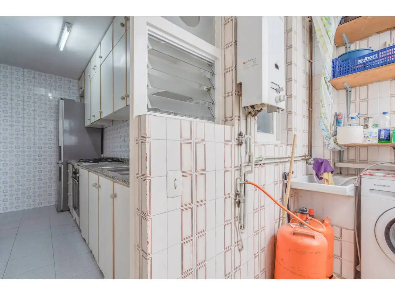 Kitchen of Flat for sale in Terrassa  with Air Conditioner