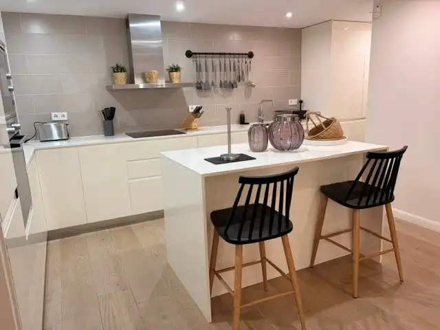 Cocina de Piso de alquiler en Barcelona con Aire acondicionado y Amueblado