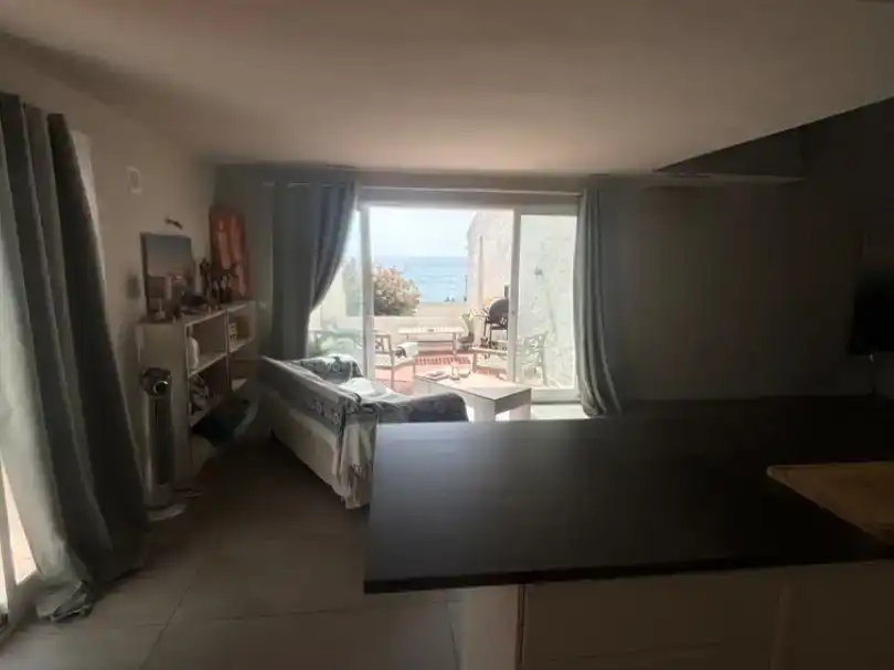 Habitación de Piso en venta en Estepona con Aire acondicionado, Piscina y Balcón