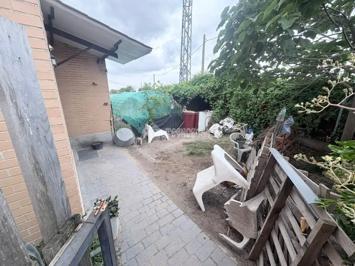 Casa adosada en venta en Velada con Aire acondicionado, Calefacción y Jardín privado