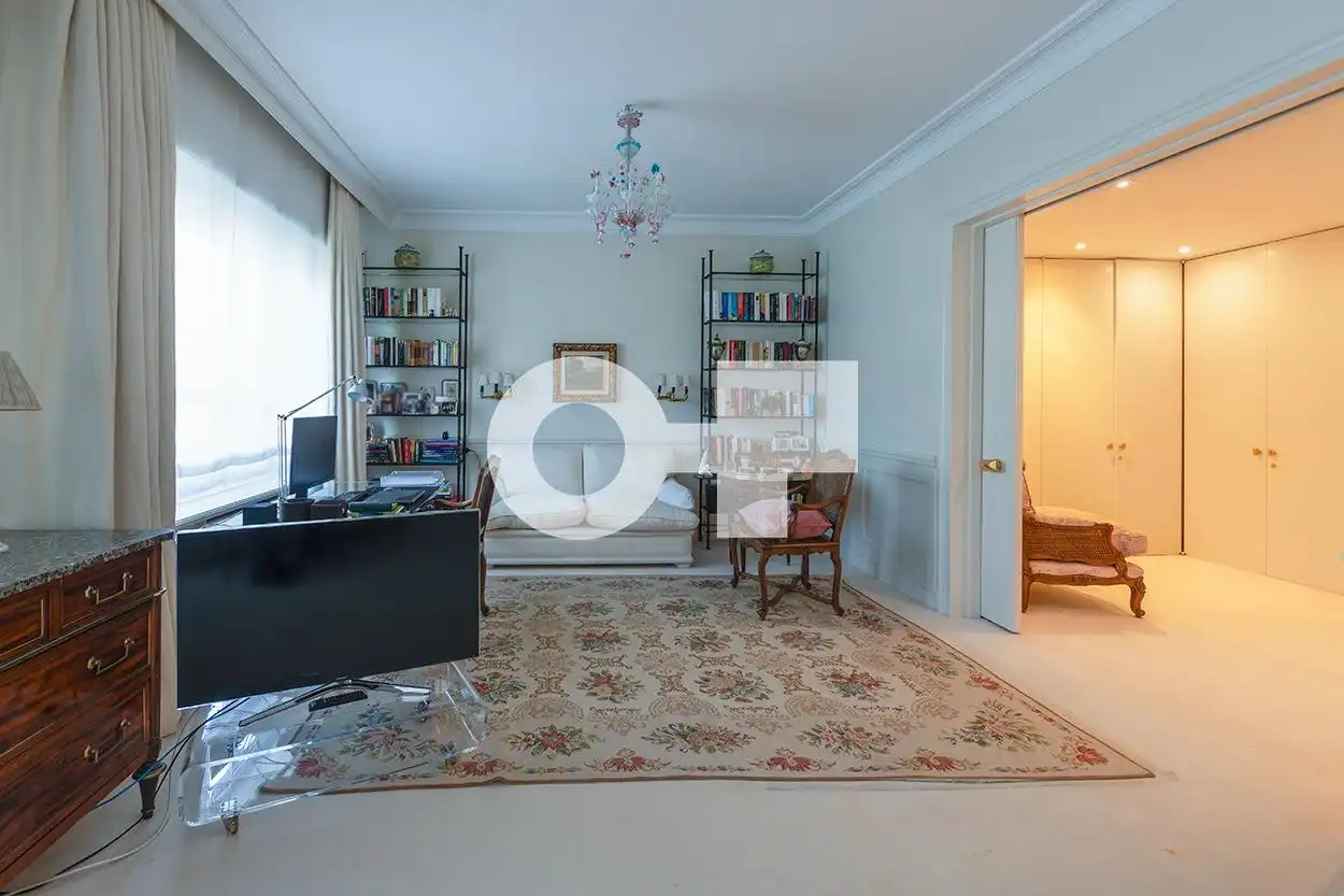 Piso con terraza en venta en Carrer Carrer Jacinto Benavente, imagen 37