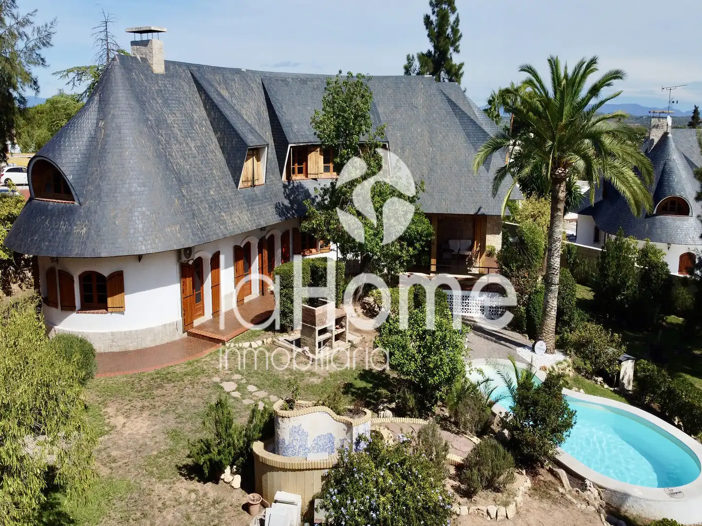 Vista exterior de Casa o xalet en venda en Chiva amb Aire condicionat, Calefacció i Jardí privat