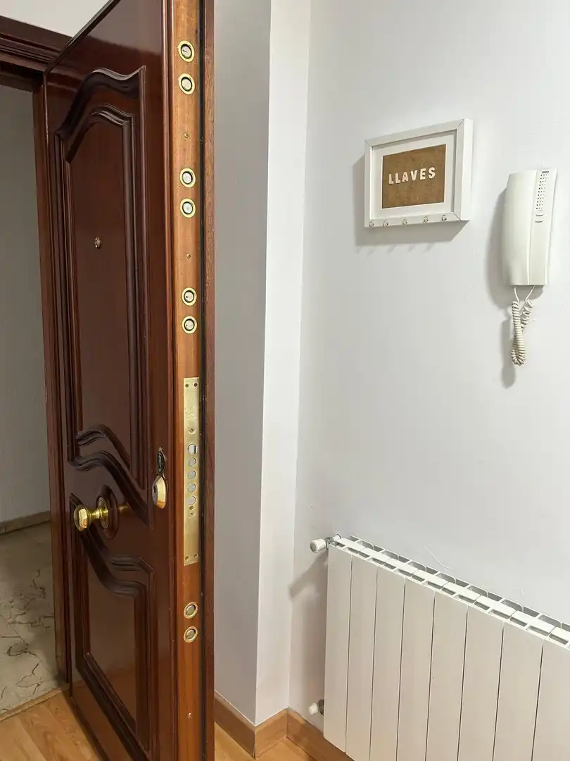 Flat with lift to rent in Calle VERDIALES, imagen 17