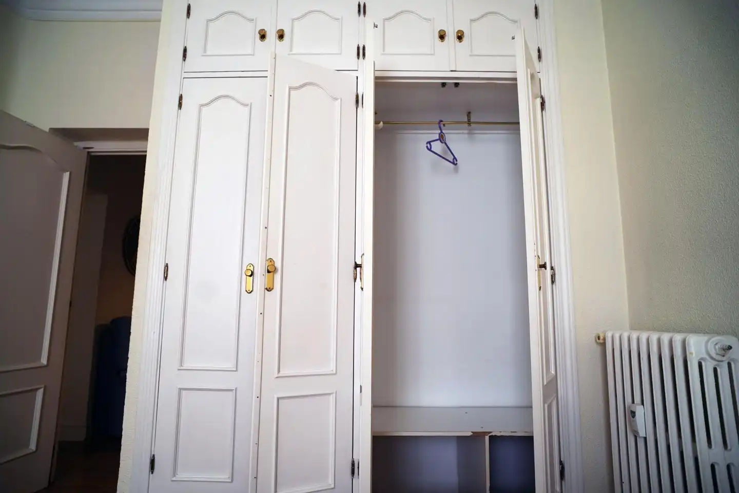 Habitación de Apartamento de alquiler en Madrid con Aire acondicionado, Calefacción y Parquet